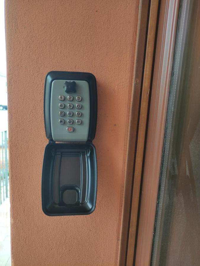 Silver Home Bagnolo San Vito エクステリア 写真